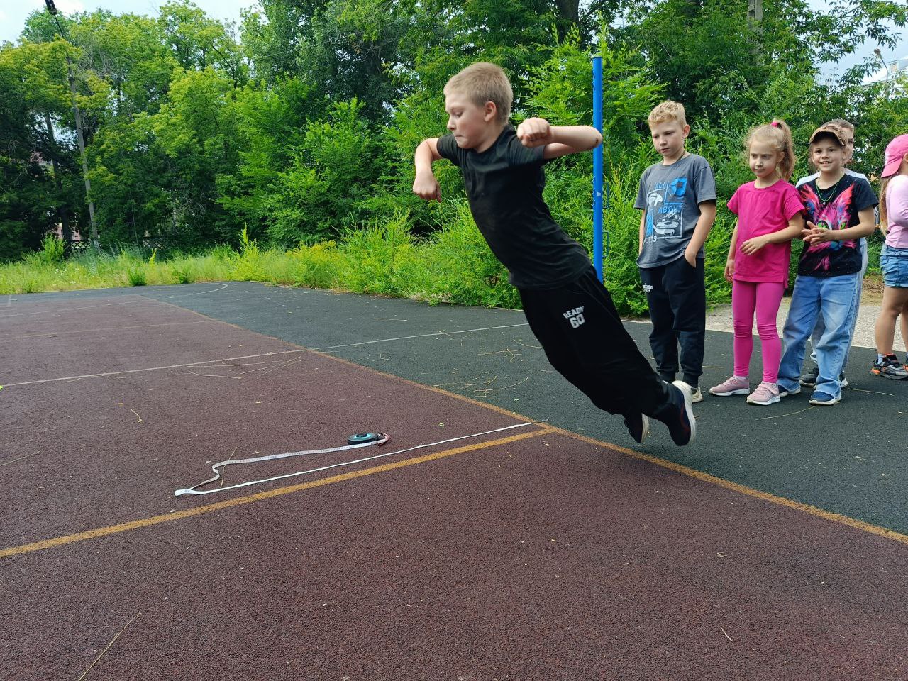 ������ ������